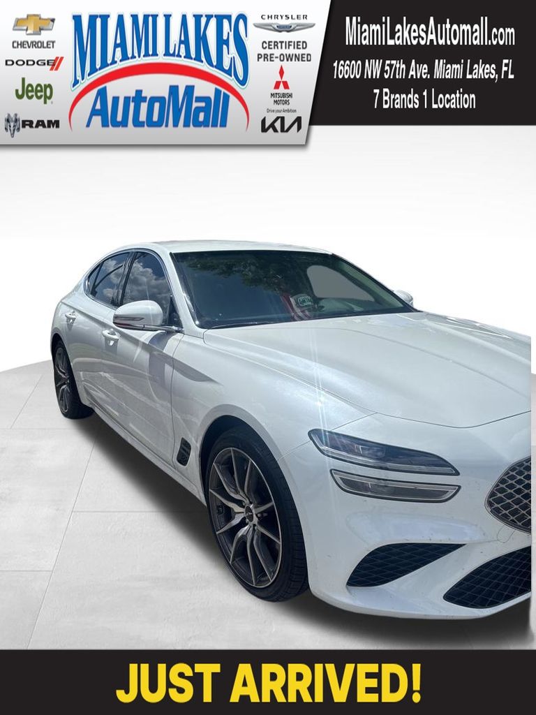 2025 Genesis G70 2.5T Standard's photo