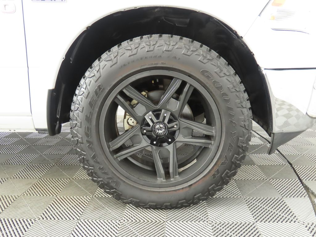 Thumbnail: 2017 RAM 1500 - 28