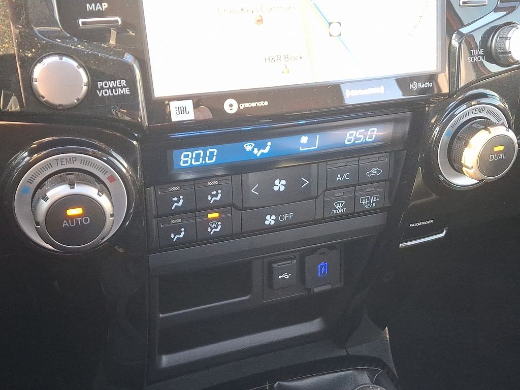 Thumbnail: 2024 Toyota 4Runner - 17