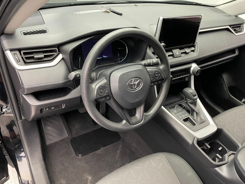 2024 Toyota RAV4 XLE 11