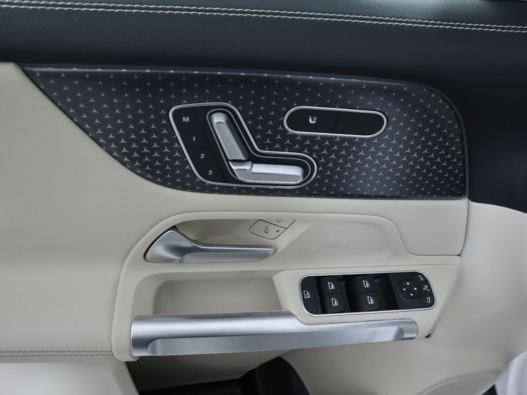 Thumbnail: 2025 Mercedes-Benz GLB - 23