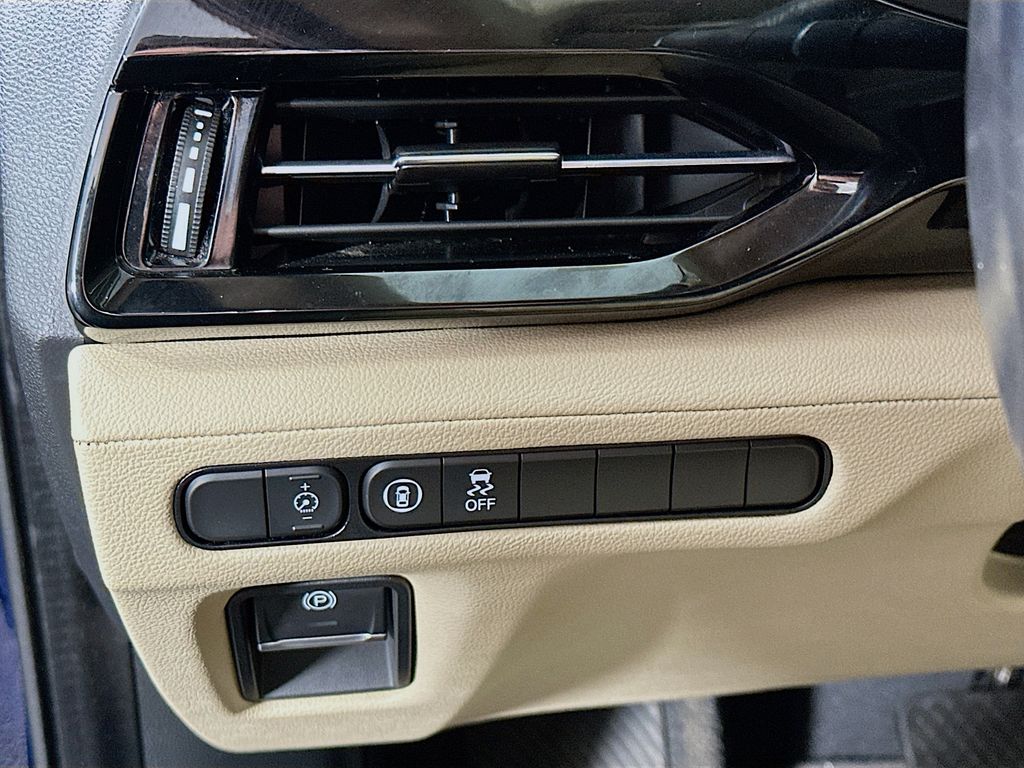 used 2024 Acura MDX car, priced at $38,999