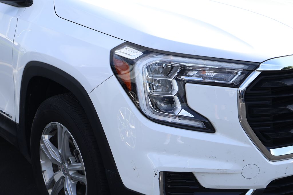 2023 GMC Terrain SLE 4