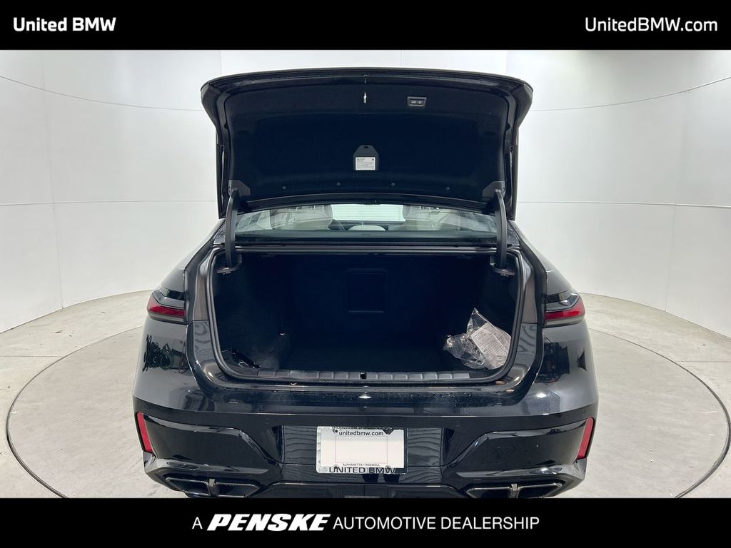 2025 BMW 7 Series 760i xDrive 22