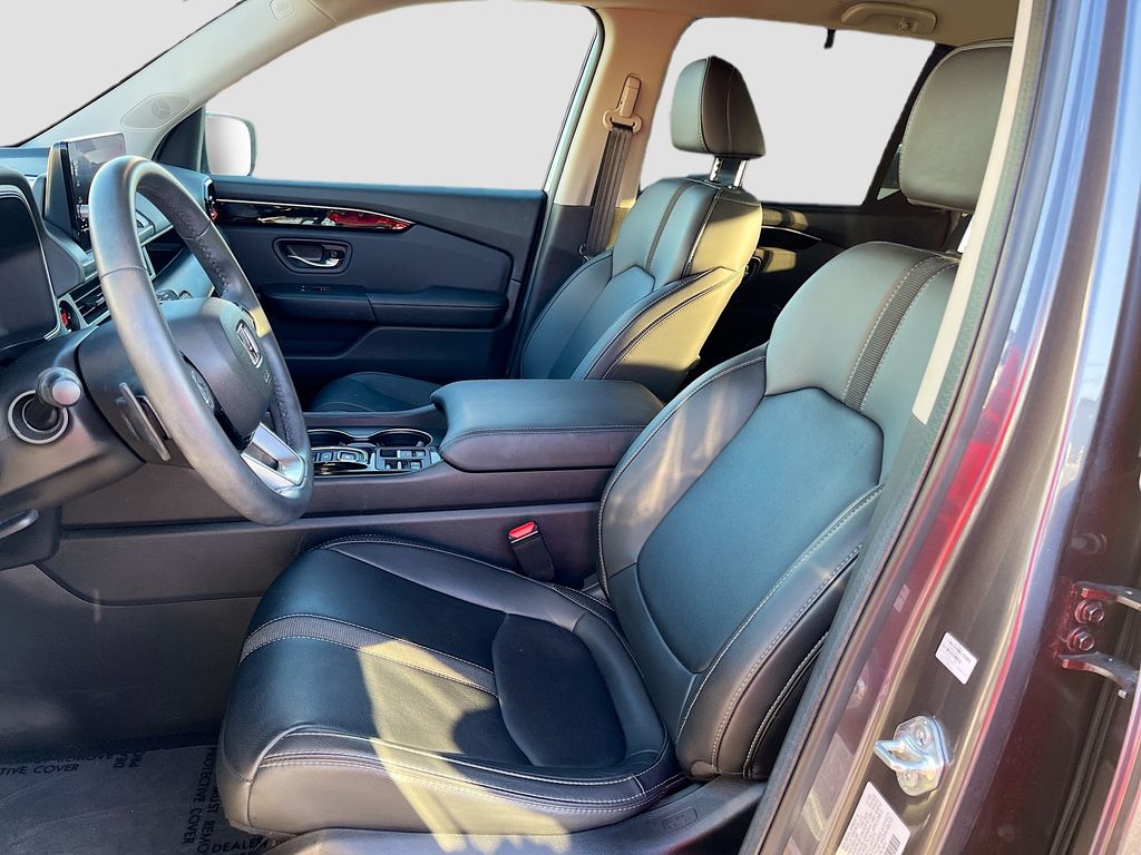 2025 Honda Pilot EX-L Gray at AutoSavvy Houston Northwest