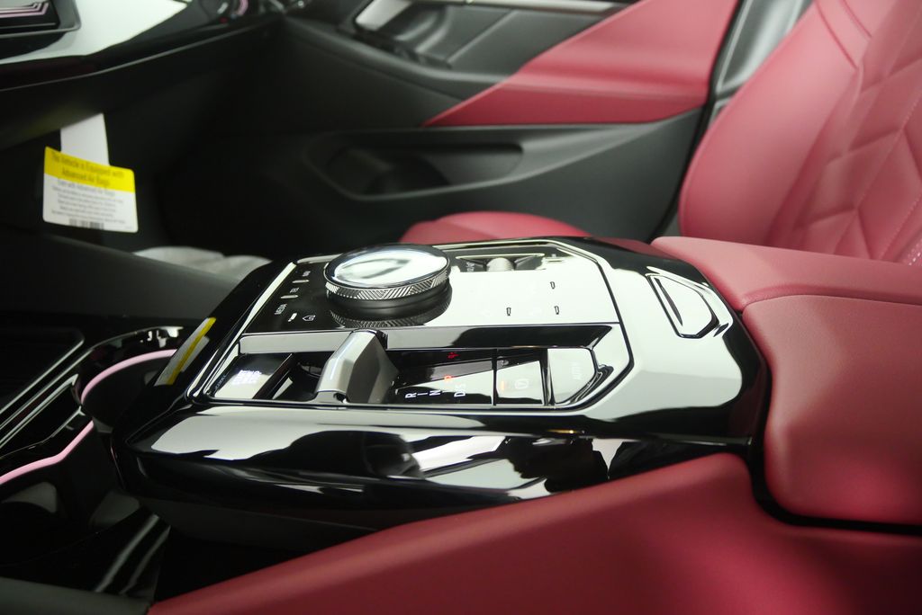 Thumbnail: 2026 BMW 5 Series - 23