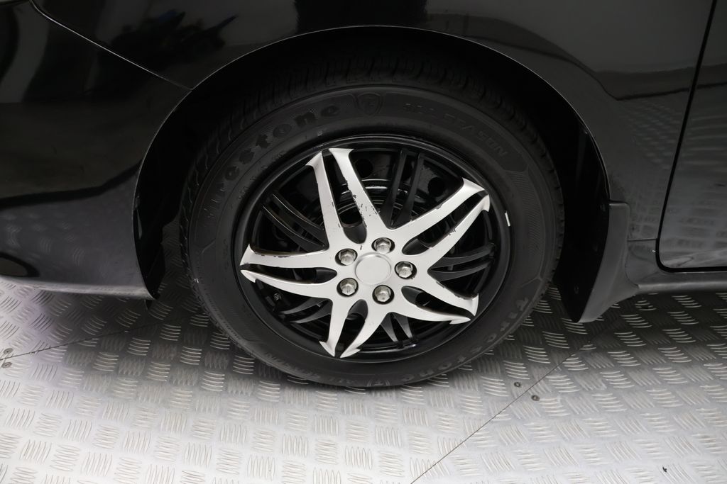 Thumbnail: 2012 Toyota Corolla - 4