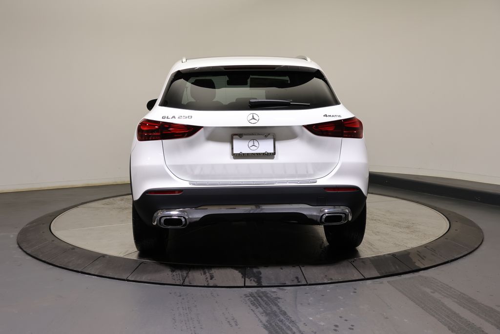 Thumbnail: 2026 Mercedes-Benz GLA - 6