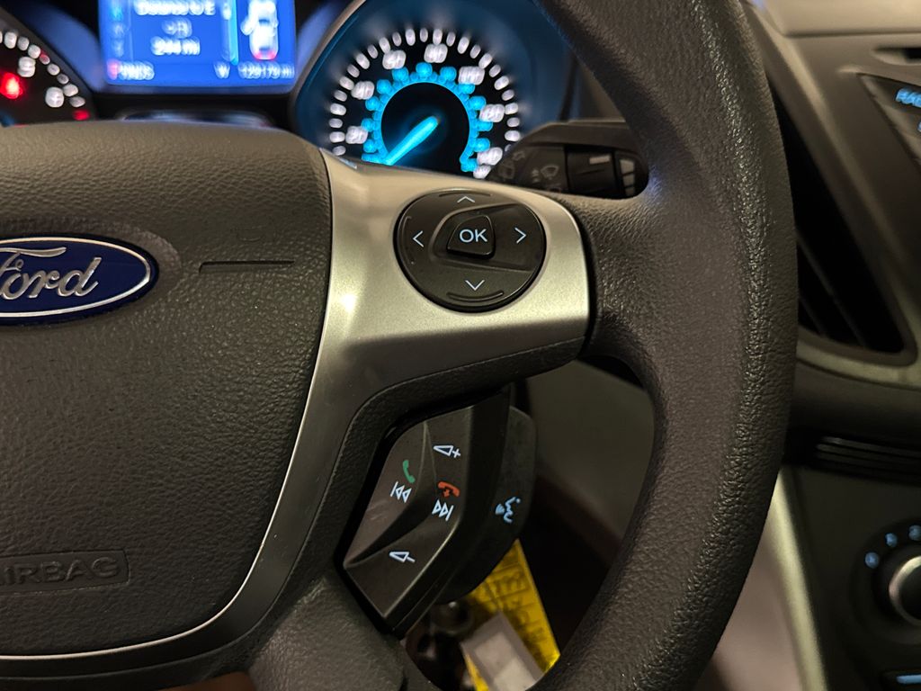Used 2014 White Ford SE image 21