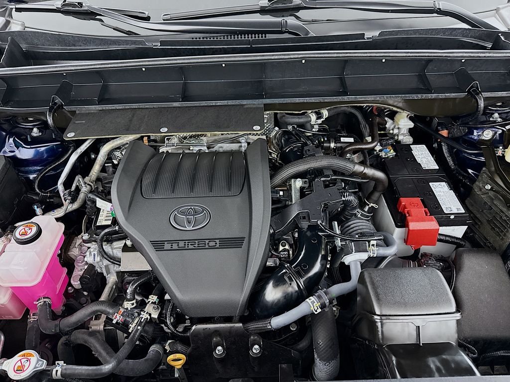 Thumbnail: 2024 Toyota Highlander - 31