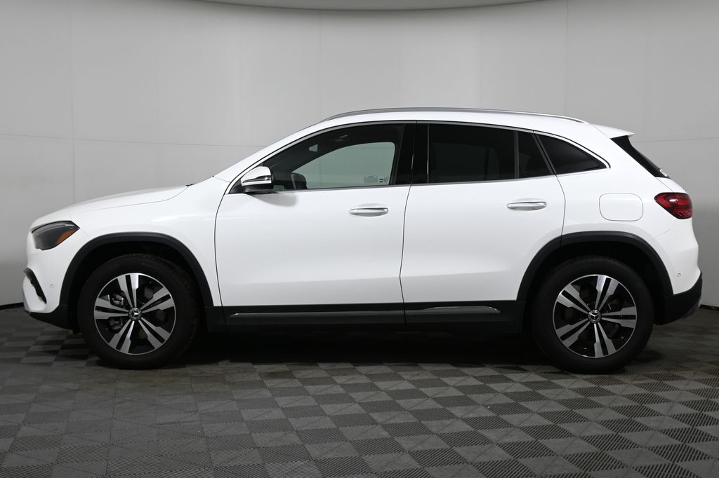 Thumbnail: 2026 Mercedes-Benz GLA - 2