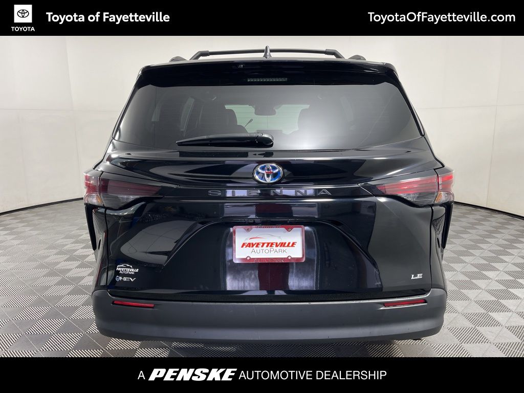 Thumbnail: 2025 Toyota Sienna - 13