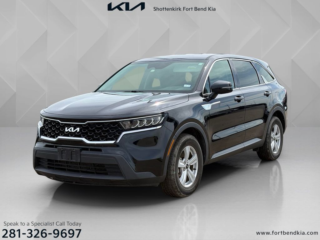 2023 Kia Sorento LX AT's photo