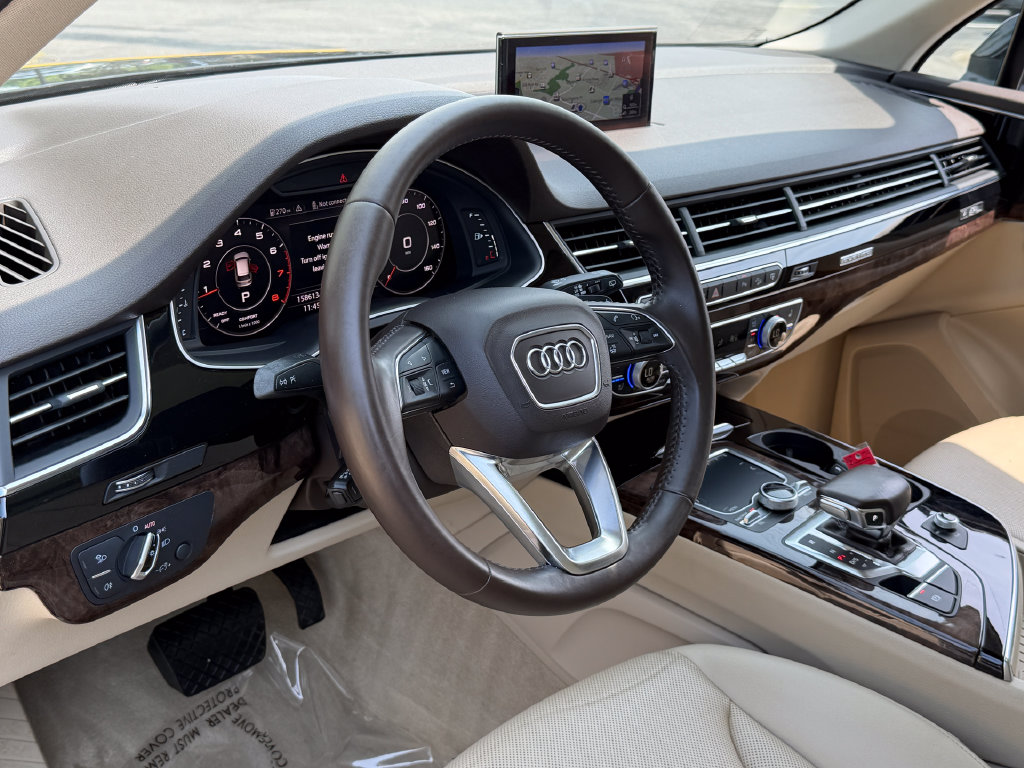 Thumbnail: 2017 Audi Q7 - 17