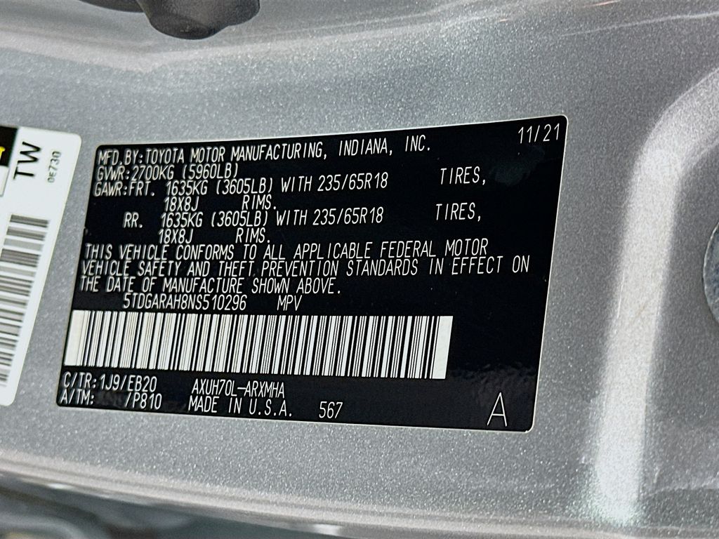 Thumbnail: 2022 Toyota Highlander - 32