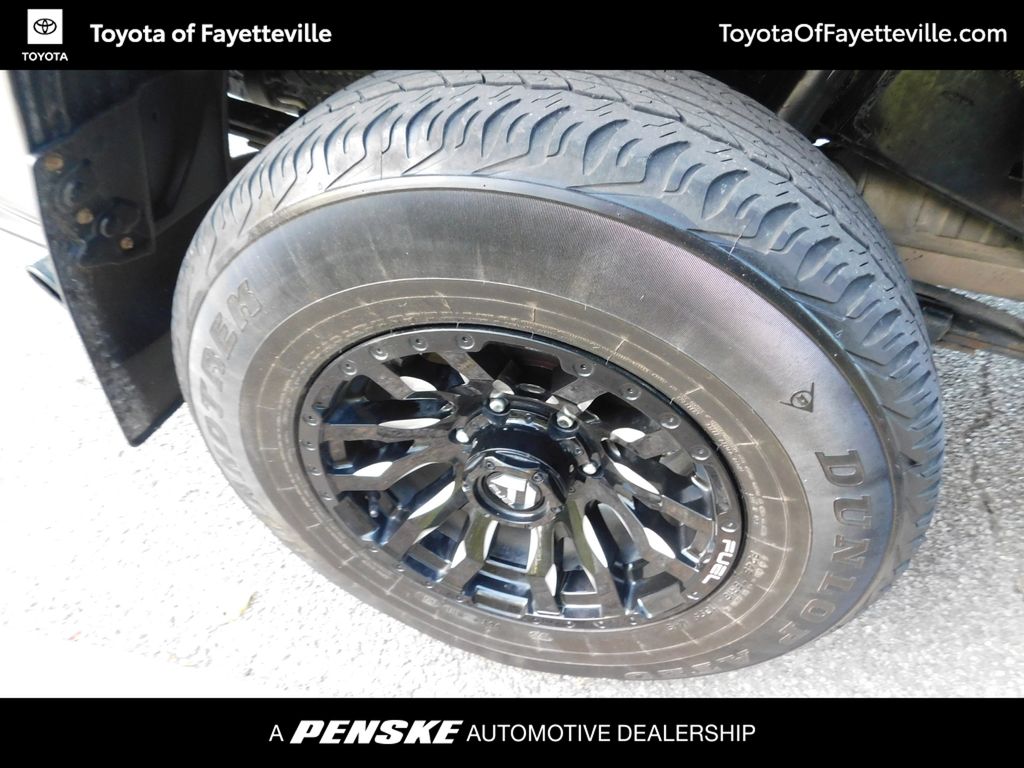 Thumbnail: 2017 Toyota Tacoma - 7