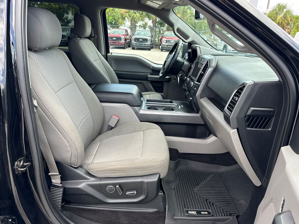 Used 2017  Ford XLT image 27