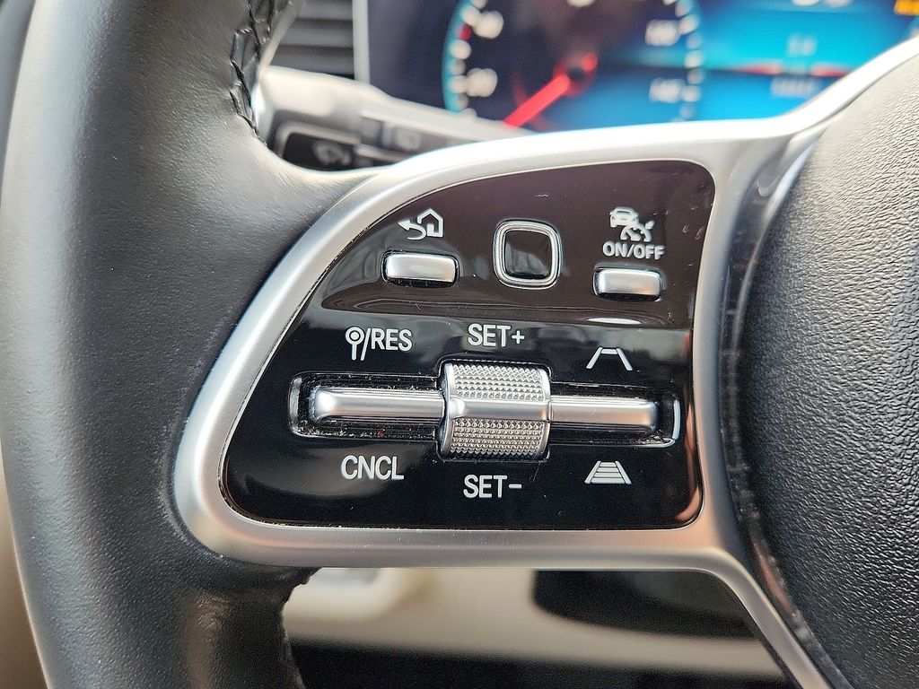 Thumbnail: 2022 Mercedes-Benz GLE - 22