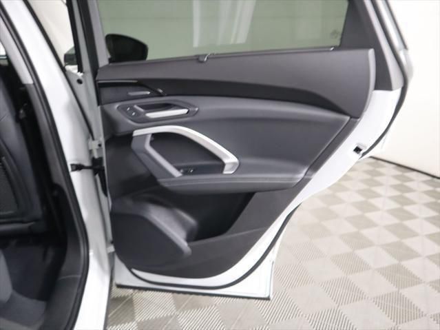 Thumbnail: 2025 Audi Q5 - 29