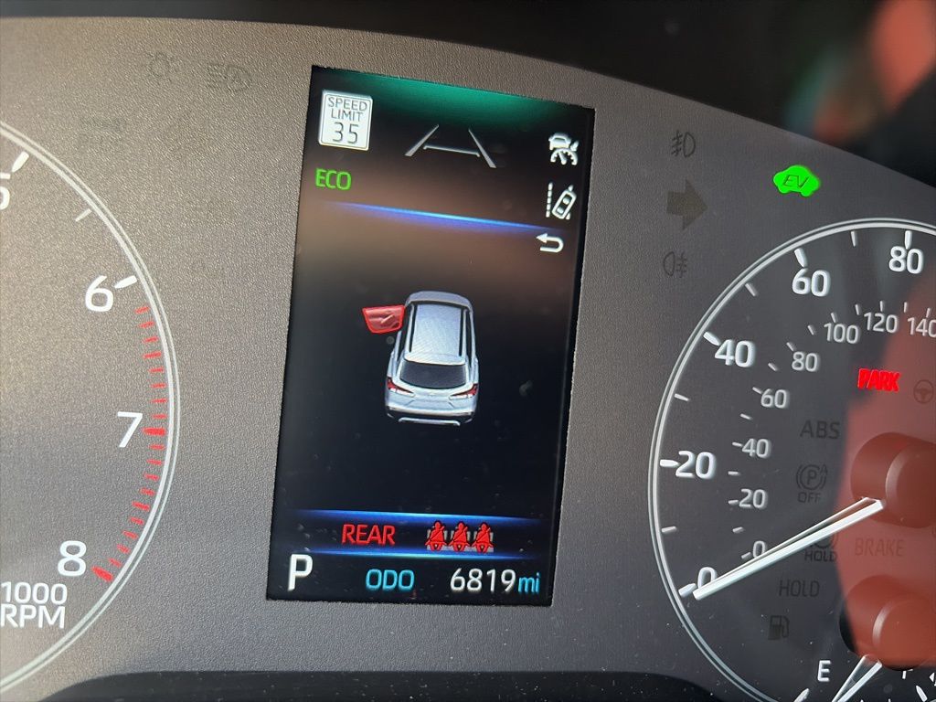 Thumbnail: 2025 Toyota Corolla Cross - 9