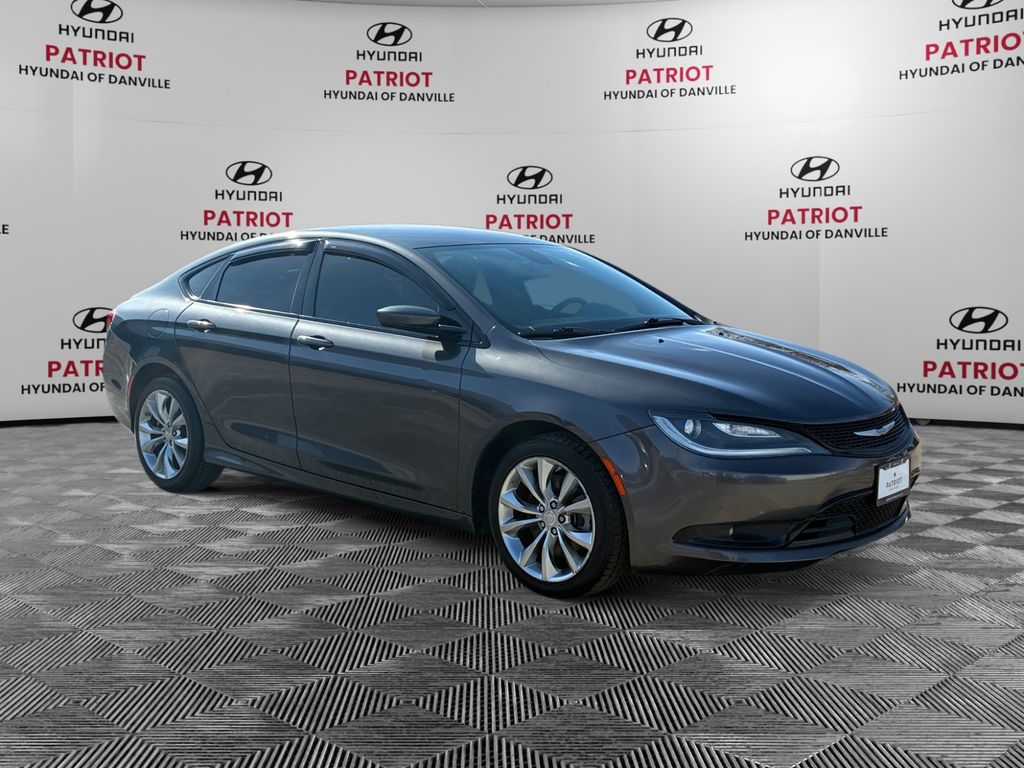 2015 Chrysler 200 S Sedan FWD