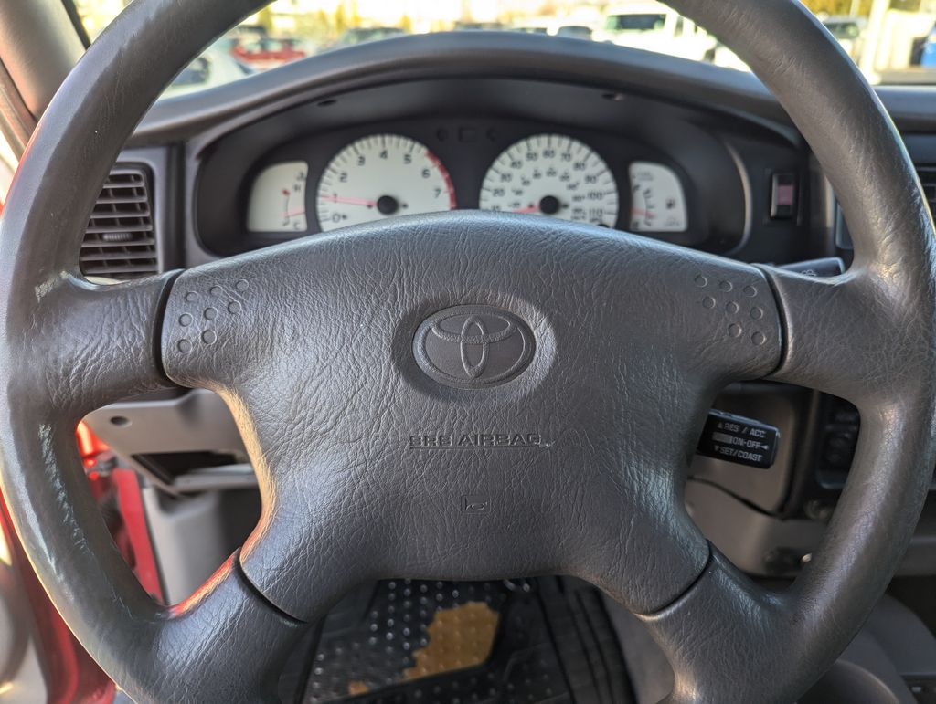 2004 Toyota Tacoma PreRunner 22