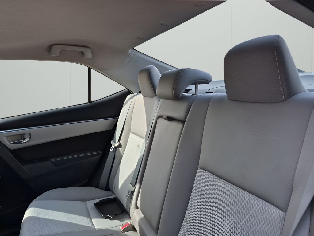 Used 2016  Toyota LE Plus image 19