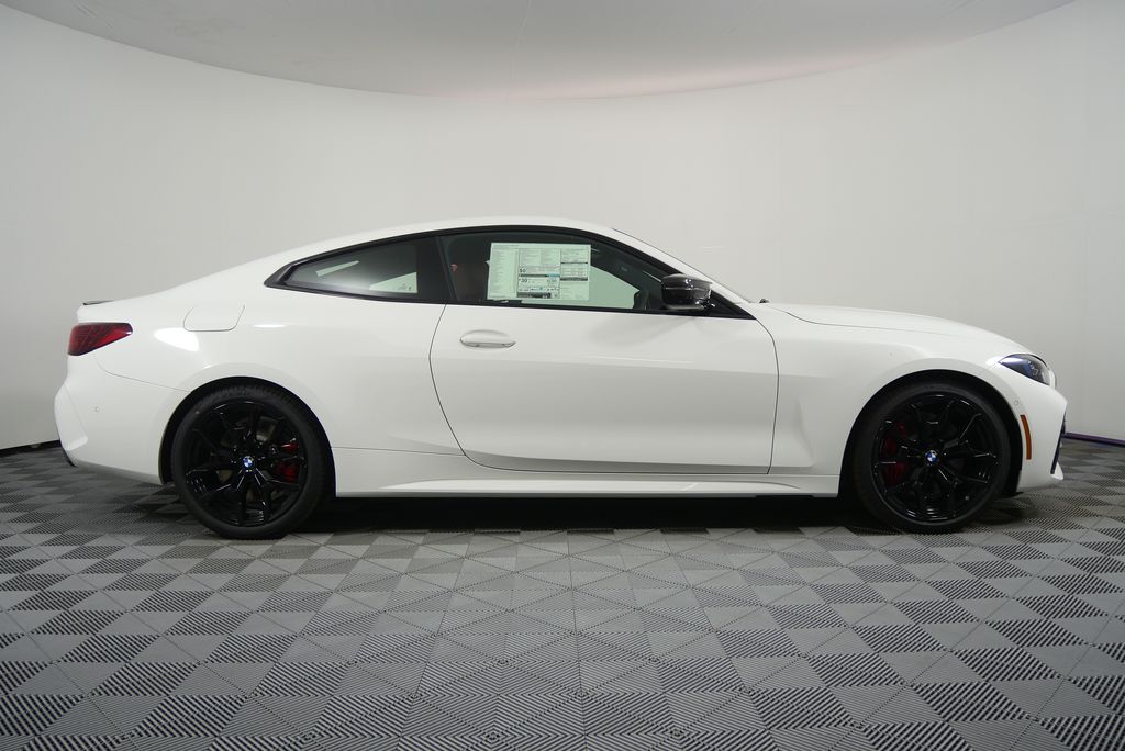 Thumbnail: 2026 BMW 4 Series - 2