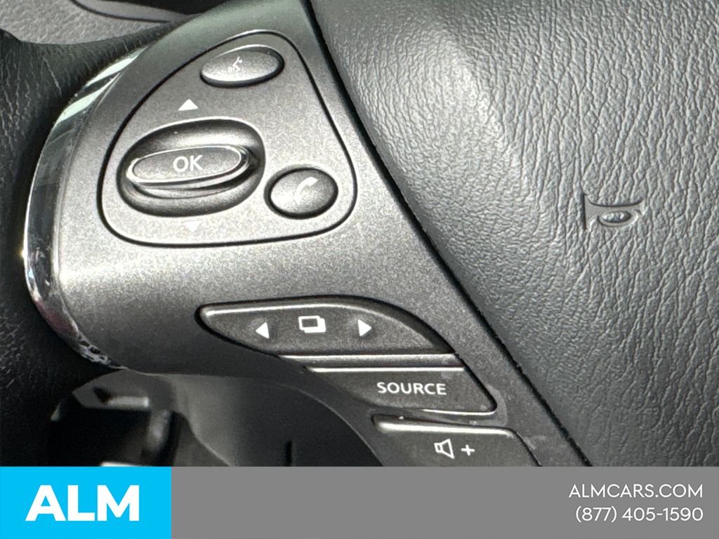 Used 2023 Gray Nissan SV image 27