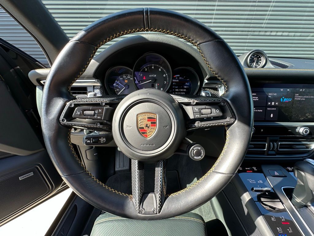 Thumbnail: 2023 Porsche Macan - 15