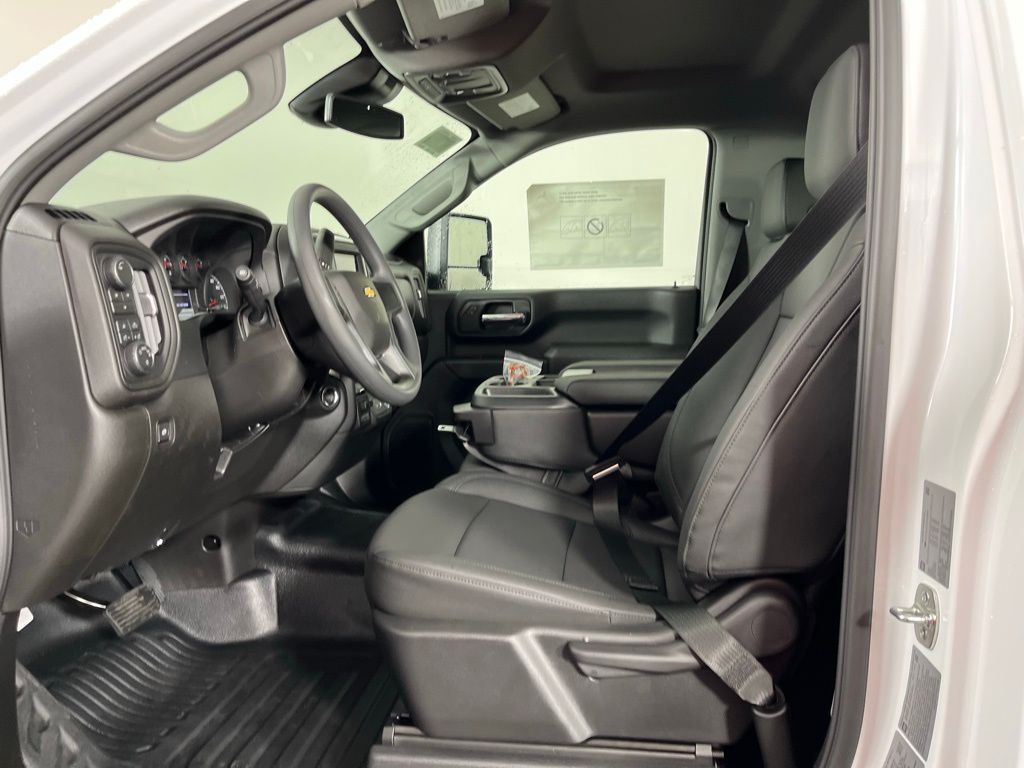 Thumbnail: 2026 Chevrolet Silverado 2500 - 20