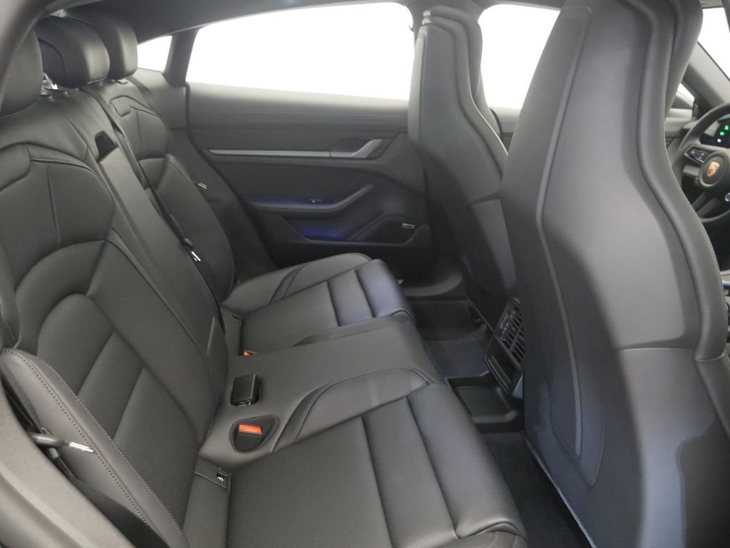 Thumbnail: 2026 Porsche Taycan - 25