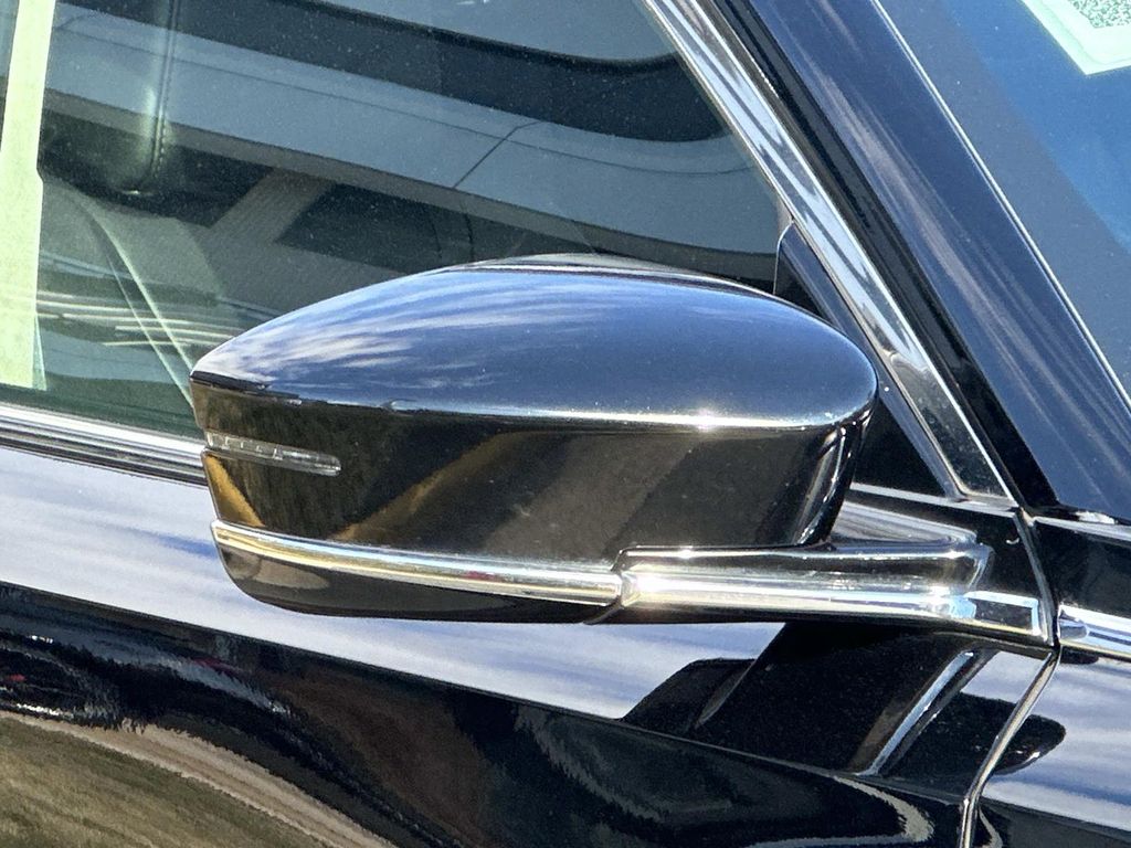 Thumbnail: 2022 Acura MDX - 6