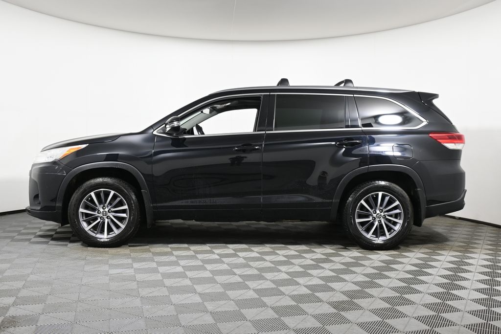 2018 Toyota Highlander XLE 2
