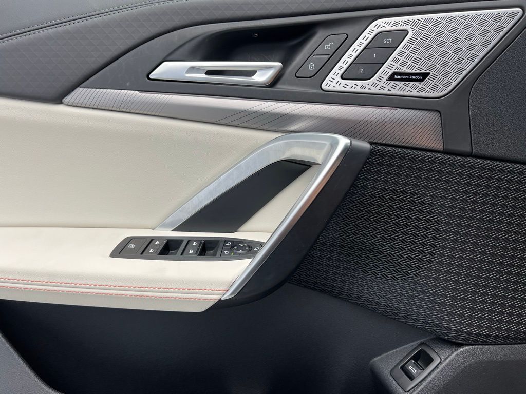 Thumbnail: 2025 BMW X2 - 20