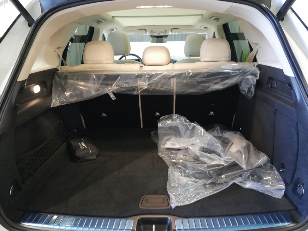 Thumbnail: 2026 Mercedes-Benz GLE - 25