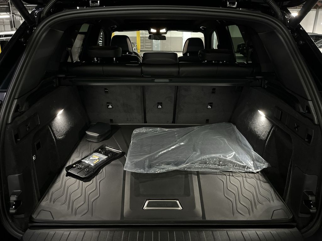 Thumbnail: 2026 BMW X5 - 24