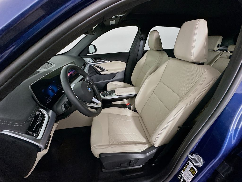 Thumbnail: 2025 BMW X1 - 20