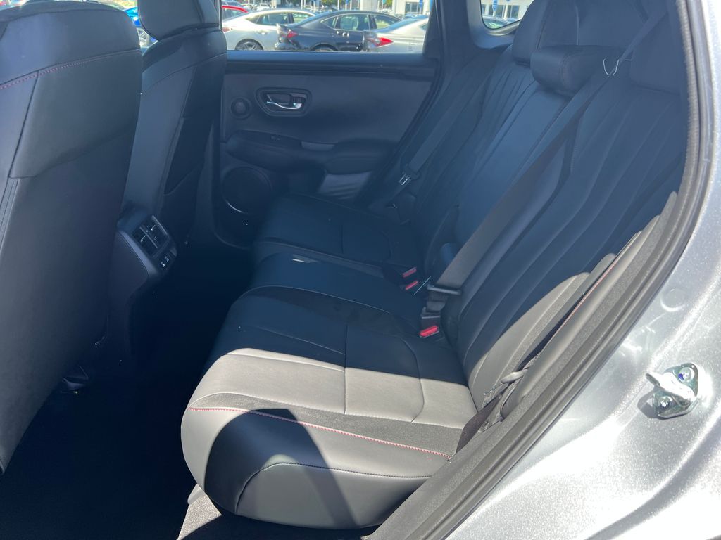 Thumbnail: 2025 Acura ADX - 21