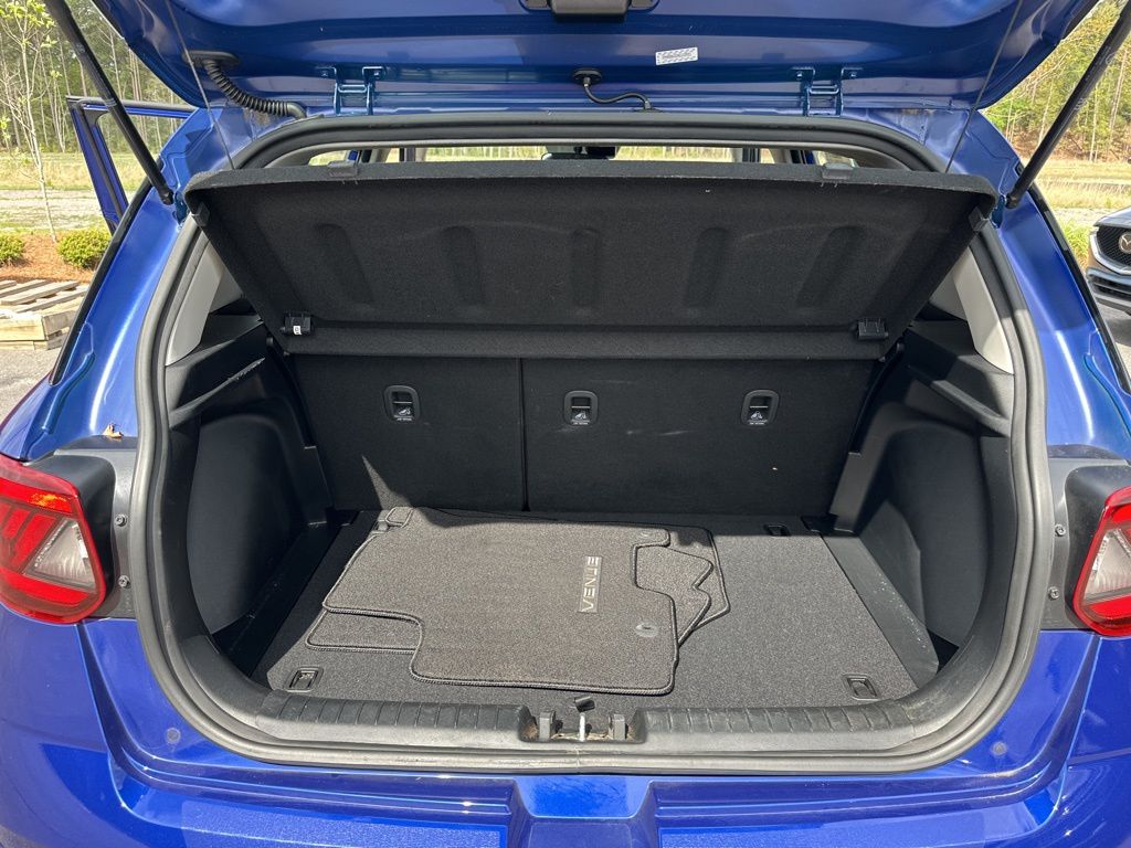 2022 Intense Blue Hyundai Venue SE FWD SUV