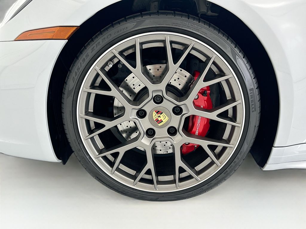 Thumbnail: 2024 Porsche 911 - 28