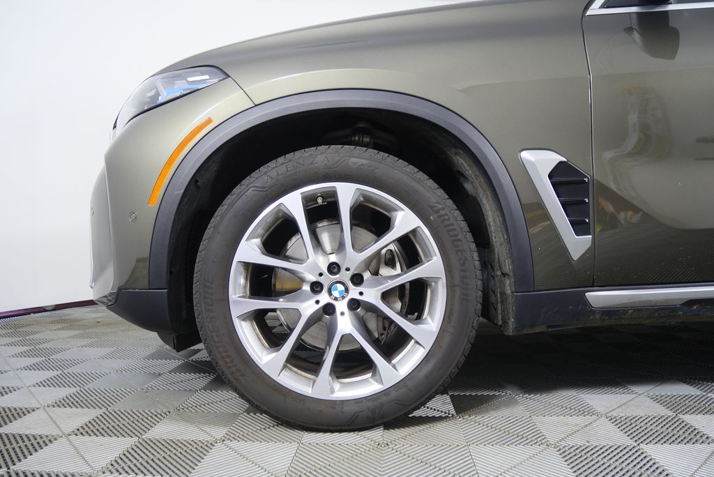 Thumbnail: 2025 BMW X5 - 7