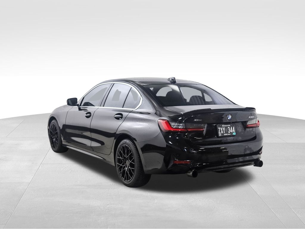 Thumbnail: 2019 BMW 3 Series - 3