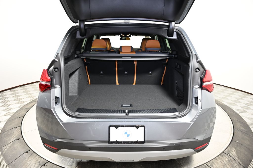 Thumbnail: 2026 BMW X3 - 10