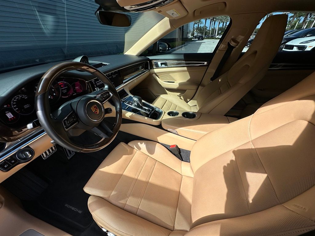 Thumbnail: 2021 Porsche Panamera - 4