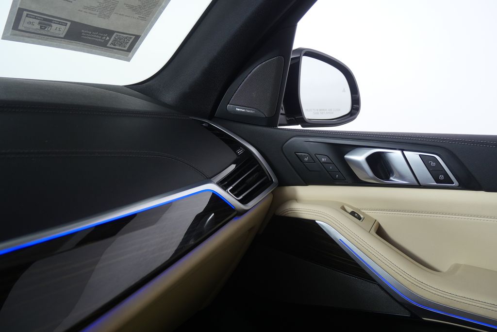 Thumbnail: 2021 BMW X5 - 27