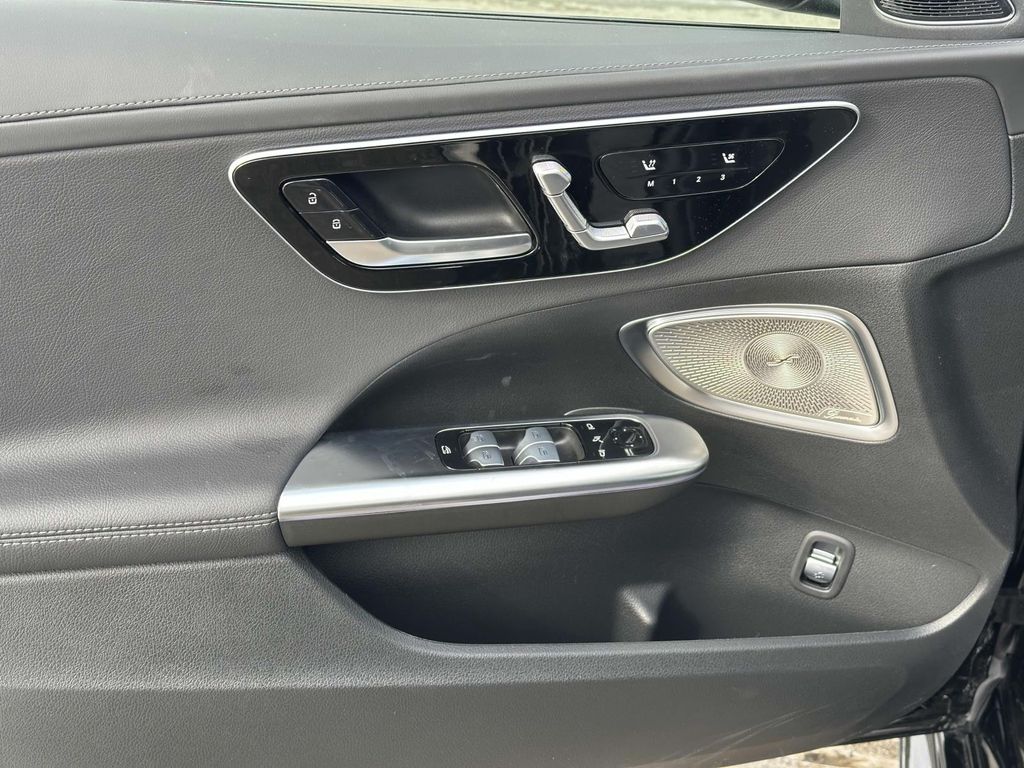 2025 Mercedes-Benz C-Class C 300 20