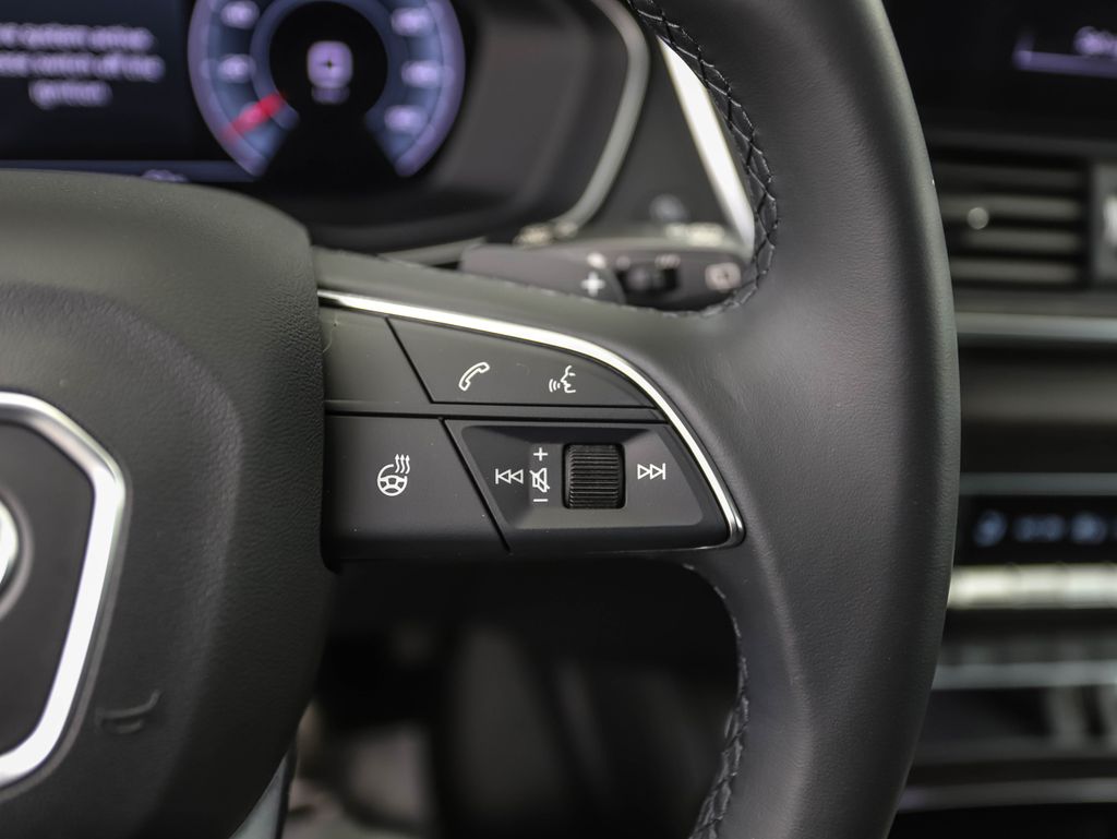 Thumbnail: 2021 Audi Q5 - 13