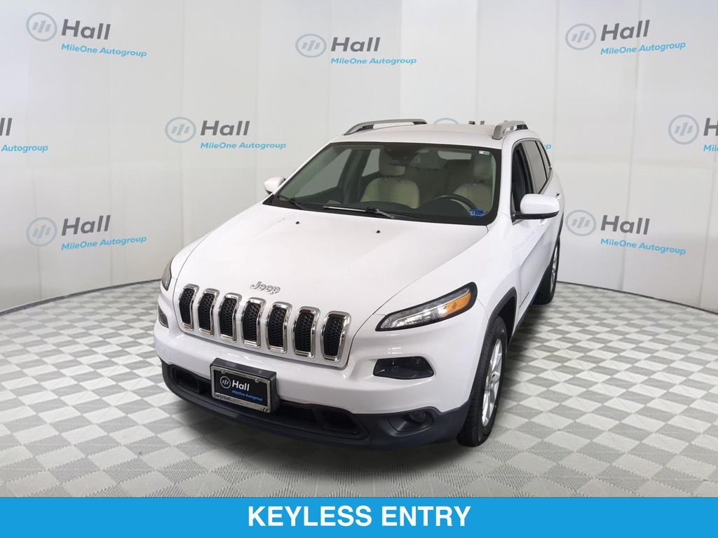 Bright White Clearcoat 2015 Jeep Cherokee Latitude 4WD SUV / Crossover Four-Wheel Drive 9-Speed Automatic