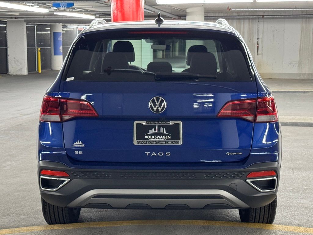 2024 Volkswagen Taos 1.5T SE 32